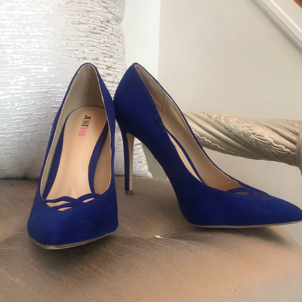 Justfab royal blue pumps